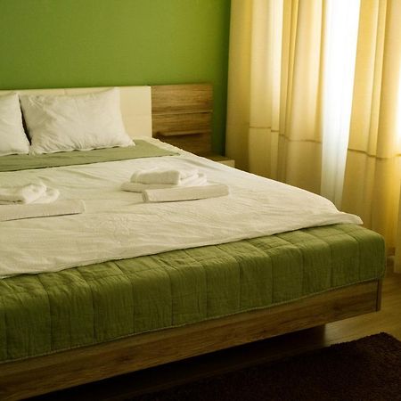 Lara 65 - Cozy & Modern Apartment @ Conest Яссы Экстерьер фото