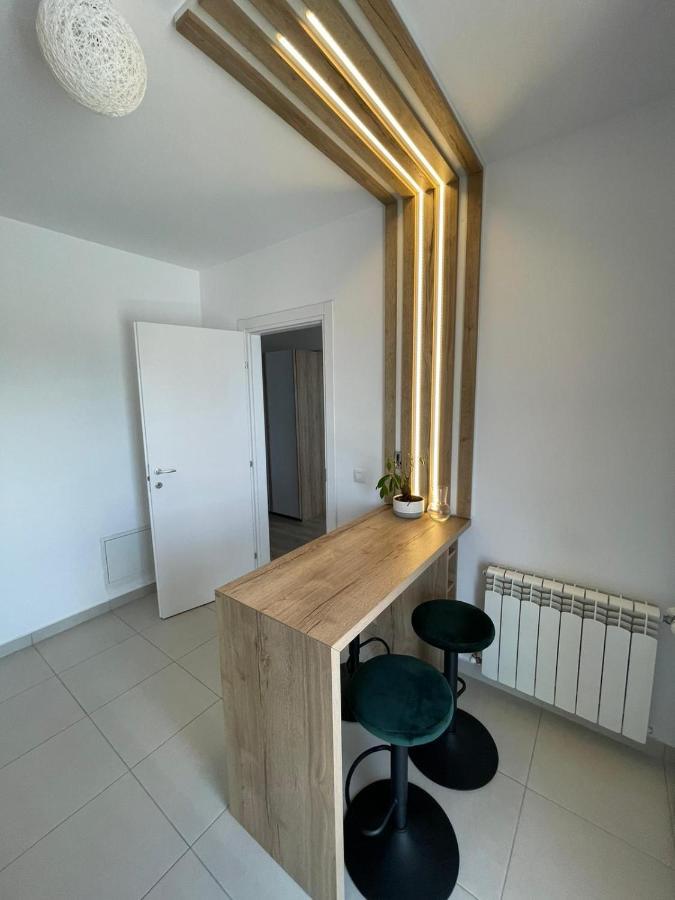 Lara 65 - Cozy & Modern Apartment @ Conest Яссы Экстерьер фото