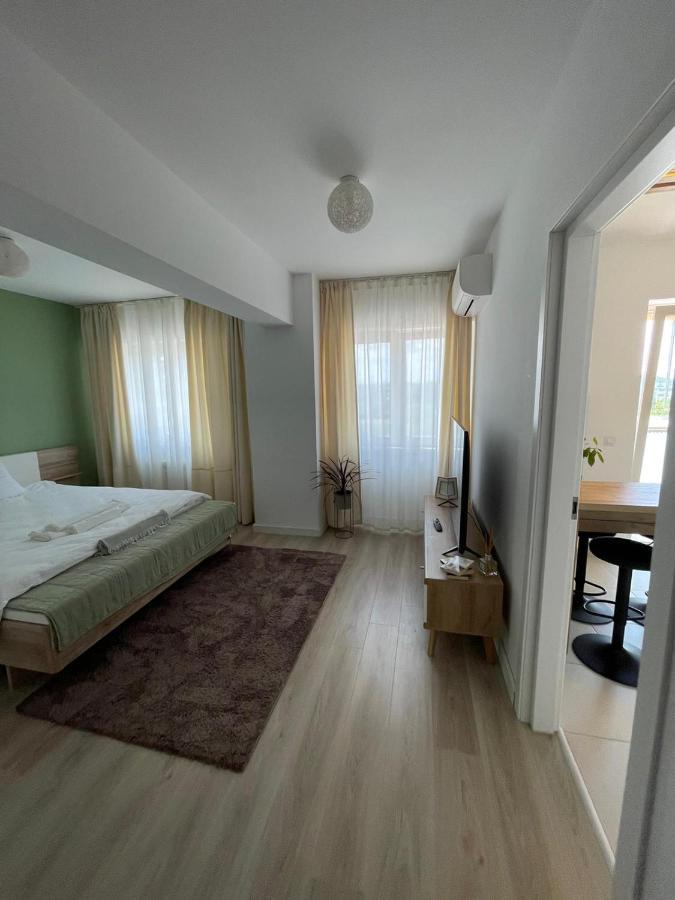 Lara 65 - Cozy & Modern Apartment @ Conest Яссы Экстерьер фото