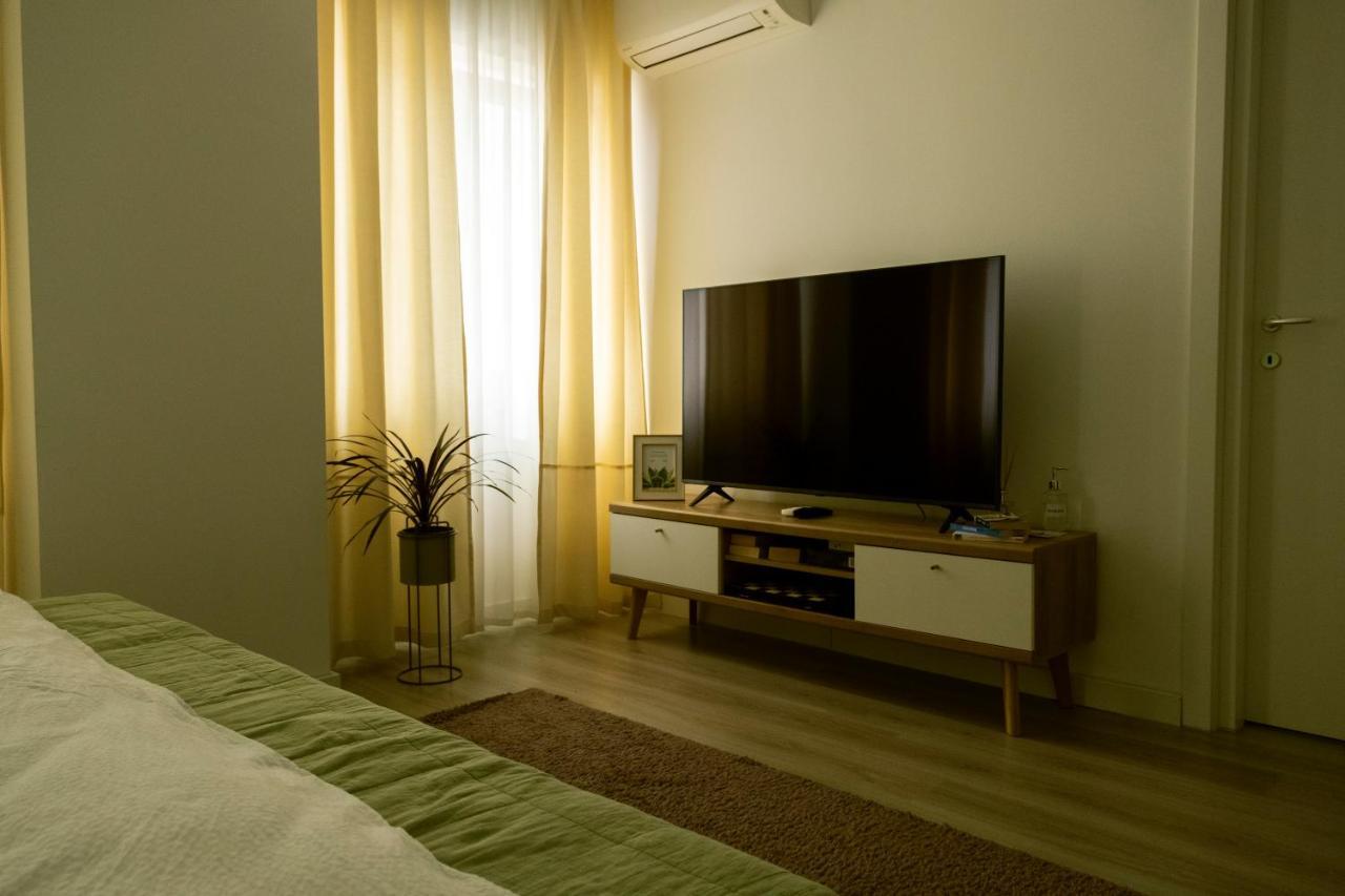 Lara 65 - Cozy & Modern Apartment @ Conest Яссы Экстерьер фото